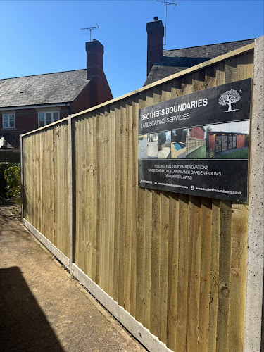 E Reynolds Fencing