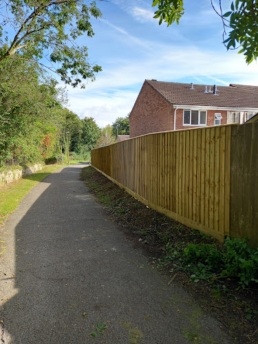 E Reynolds Fencing