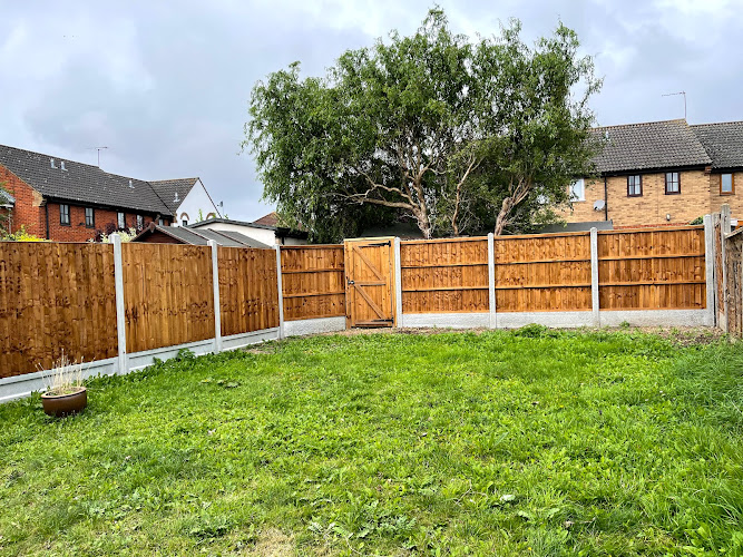 E Reynolds Fencing
