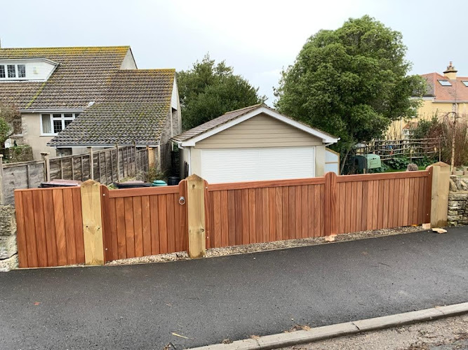 E Reynolds Fencing