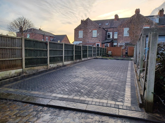 E Reynolds Fencing E Reynolds Fencing