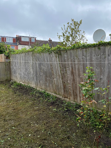 E Reynolds Fencing