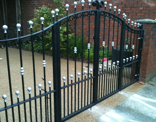 How High Can a Garden Fence Be