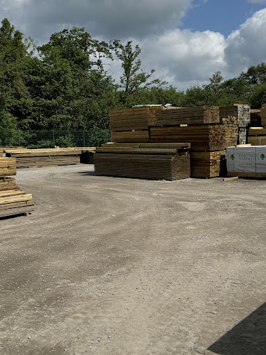 E Reynolds Fencing