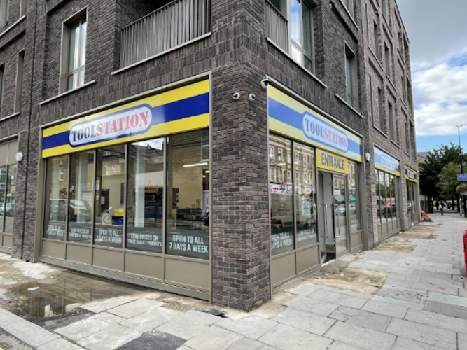 E Reynolds Fencing