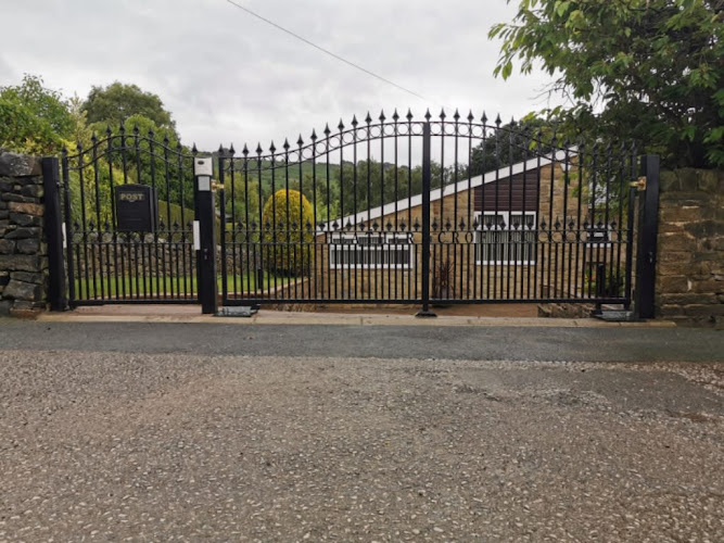E Reynolds Fencing